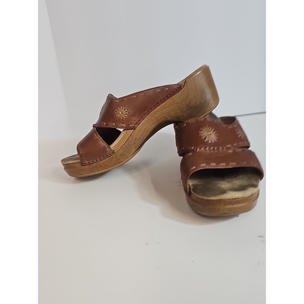 Dansko Womens Size 40/9.5 Slip On Clog Sandals Sunny Brown Leather Wedge Slides - Picture 4 of 12